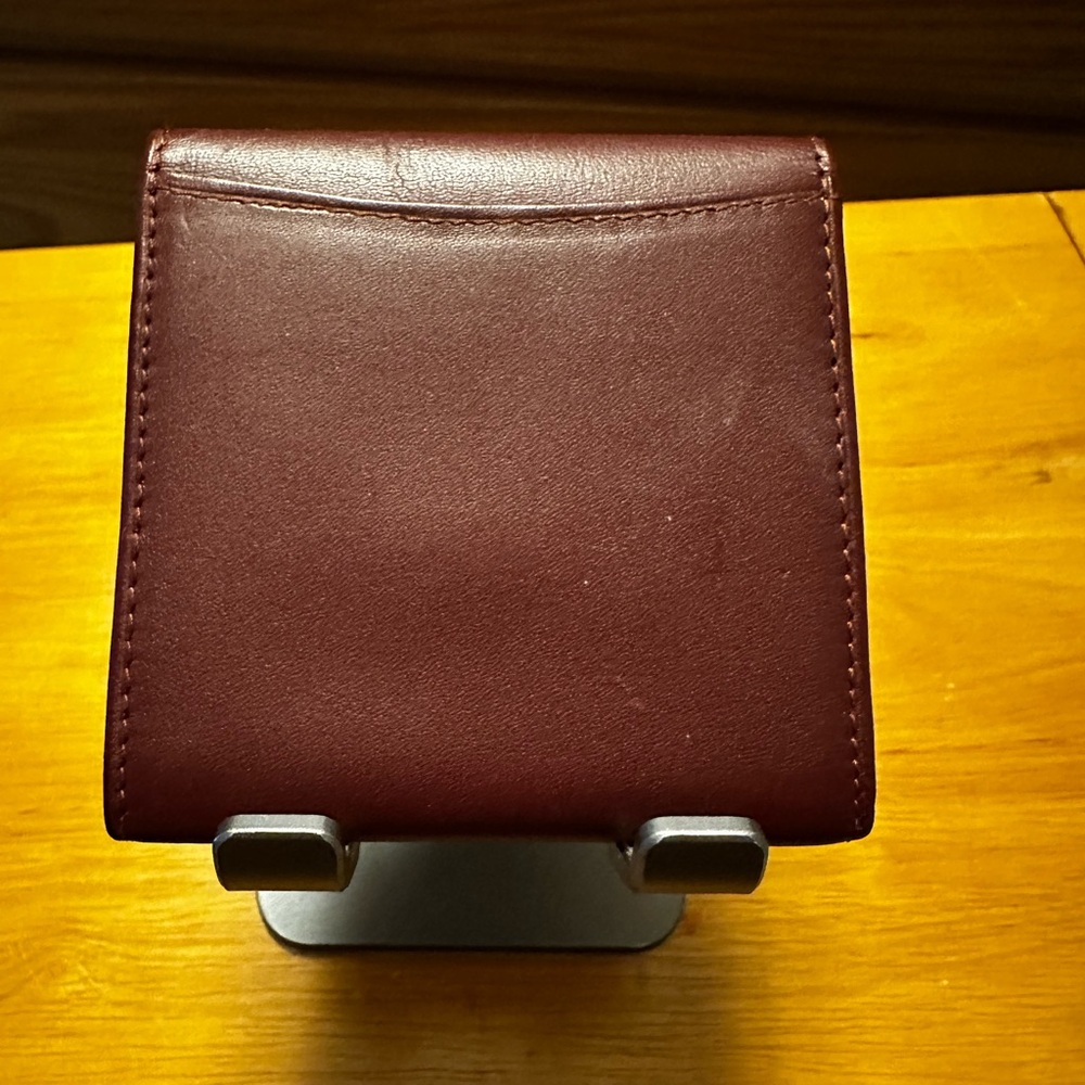 Cartier Signature Bordeaux Leather Coin Pouch with Gold Hardware - Picture 2 of 7